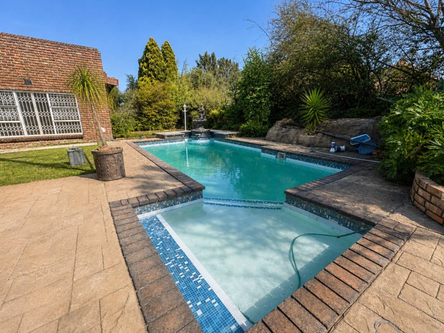 4 Bedroom Property for Sale in Brackenhurst Gauteng