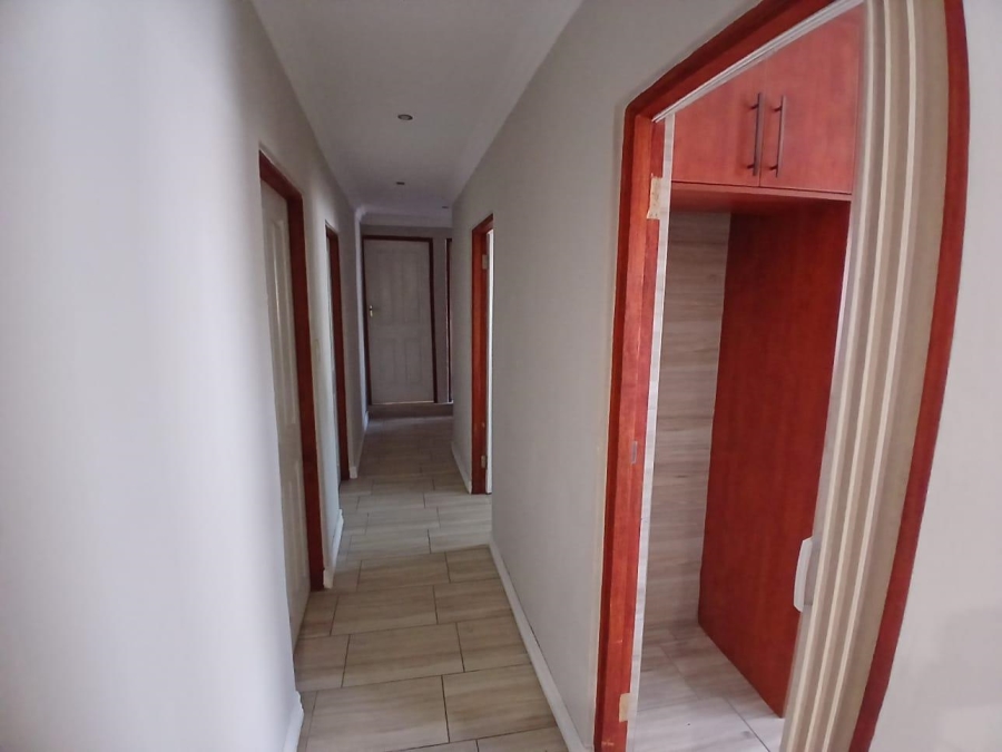 To Let Commercial Property for Rent in Noordwyk Gauteng