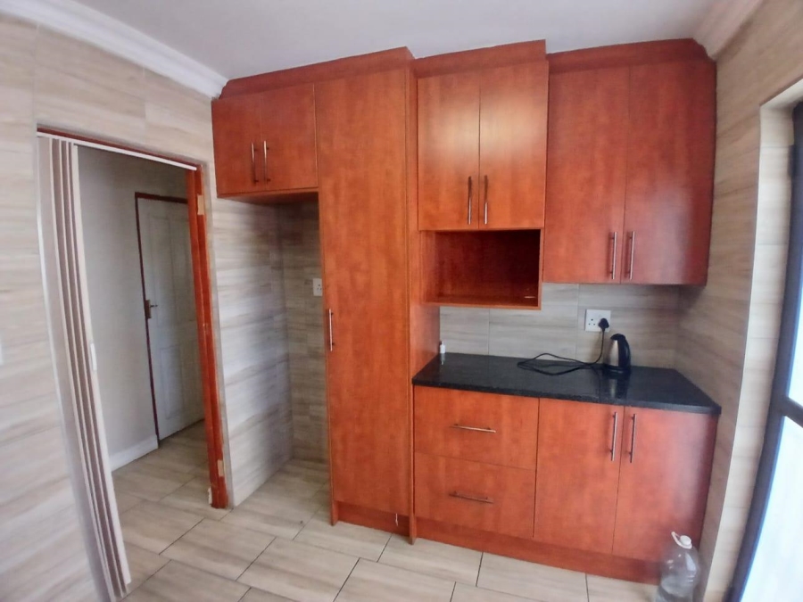 To Let Commercial Property for Rent in Noordwyk Gauteng