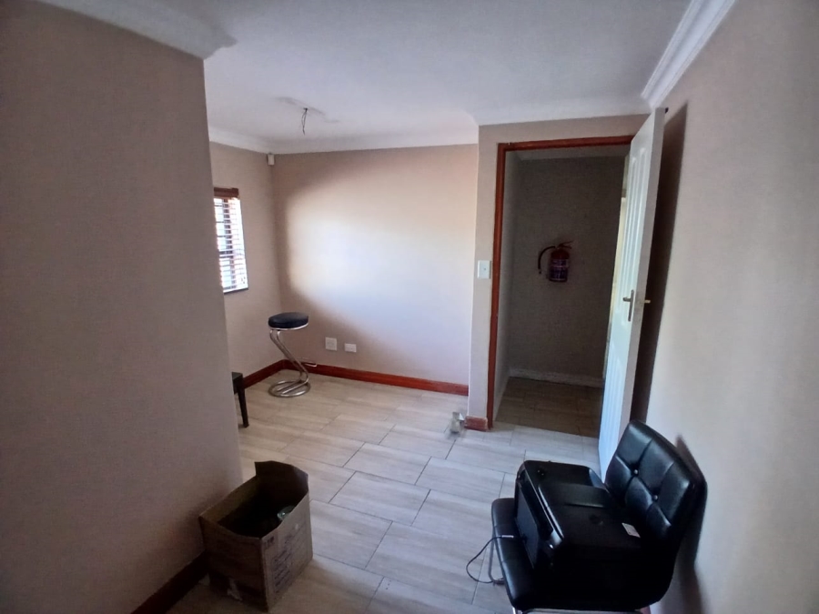 To Let Commercial Property for Rent in Noordwyk Gauteng