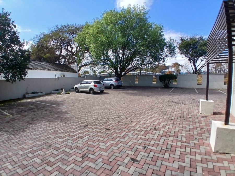 To Let Commercial Property for Rent in Noordwyk Gauteng