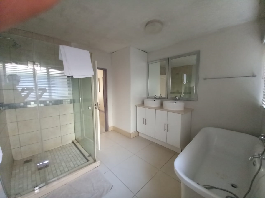 To Let 3 Bedroom Property for Rent in Morningside Gauteng
