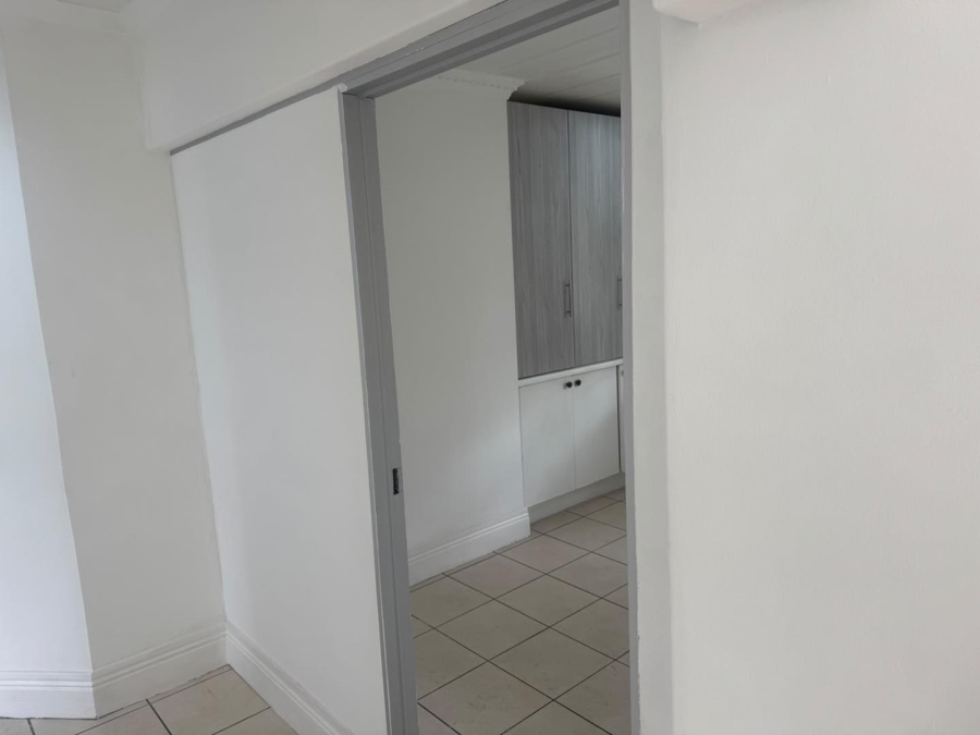 To Let 1 Bedroom Property for Rent in Morningside Gauteng