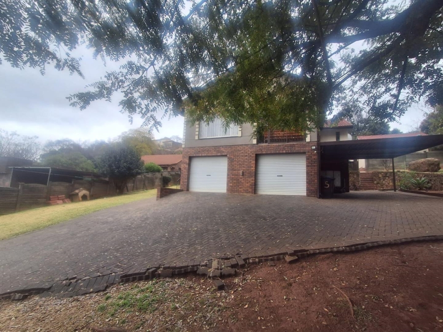 3 Bedroom Property for Sale in Mulbarton Gauteng