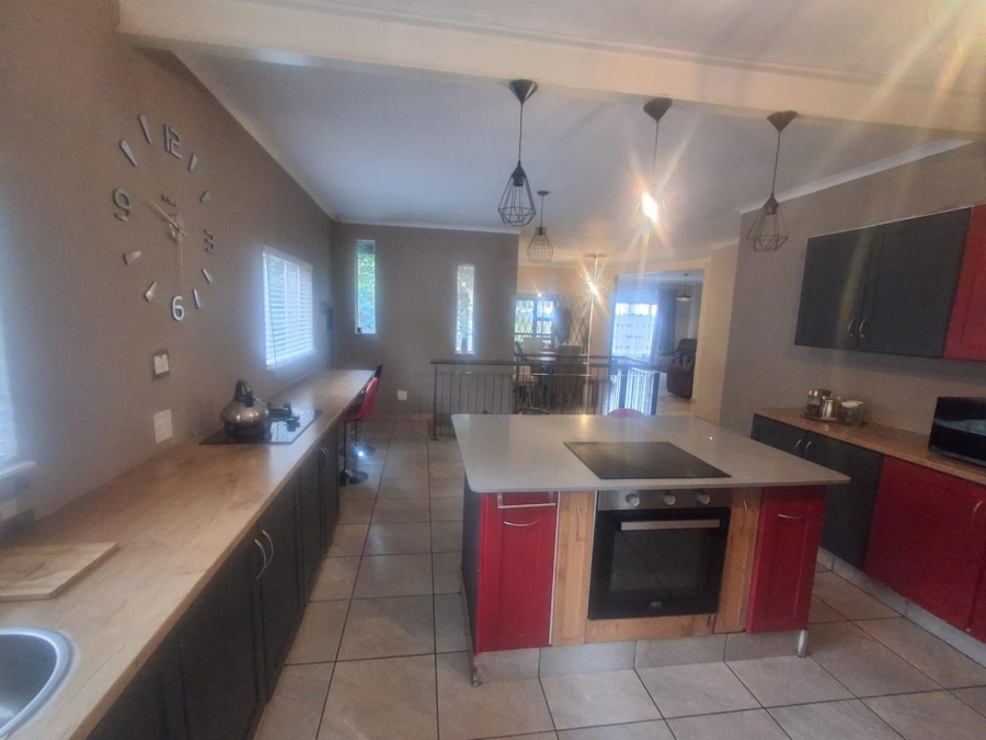 3 Bedroom Property for Sale in Mulbarton Gauteng