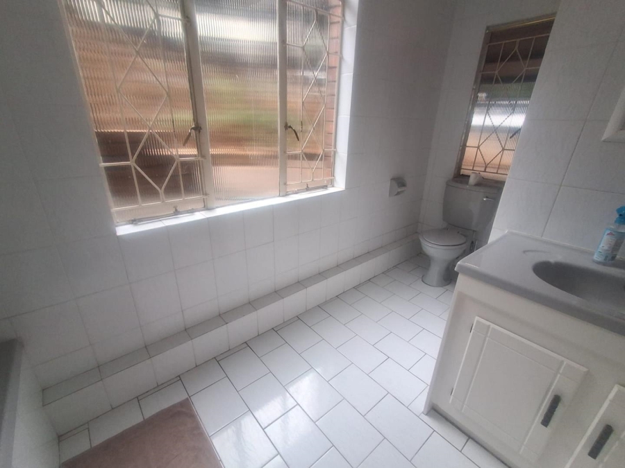 3 Bedroom Property for Sale in Mulbarton Gauteng