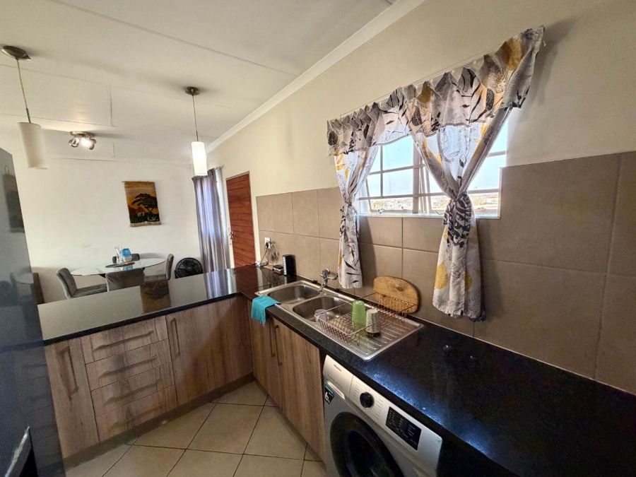 2 Bedroom Property for Sale in Monavoni Gauteng