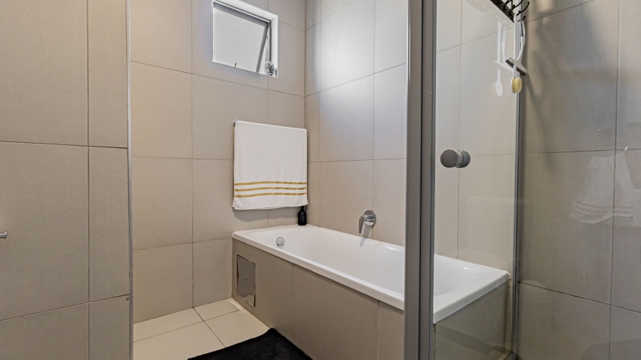 2 Bedroom Property for Sale in Carlswald Gauteng