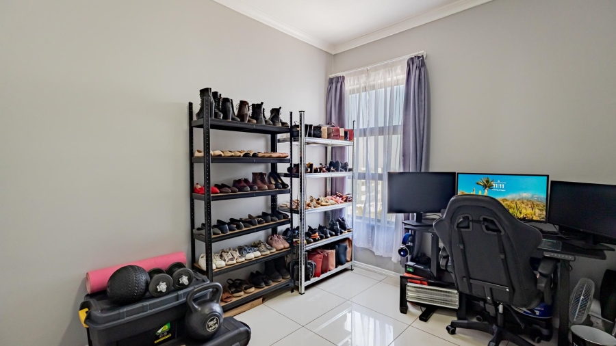 2 Bedroom Property for Sale in Carlswald Gauteng