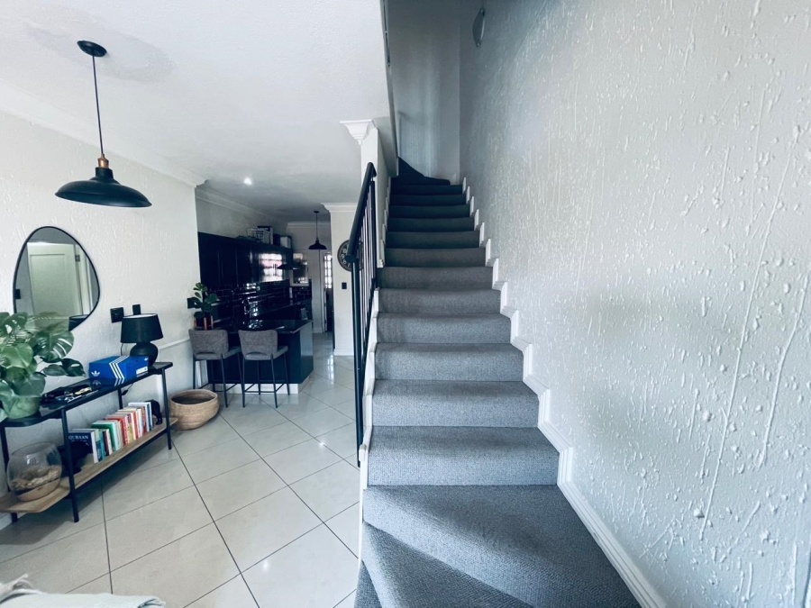 2 Bedroom Property for Sale in Morningside Gauteng