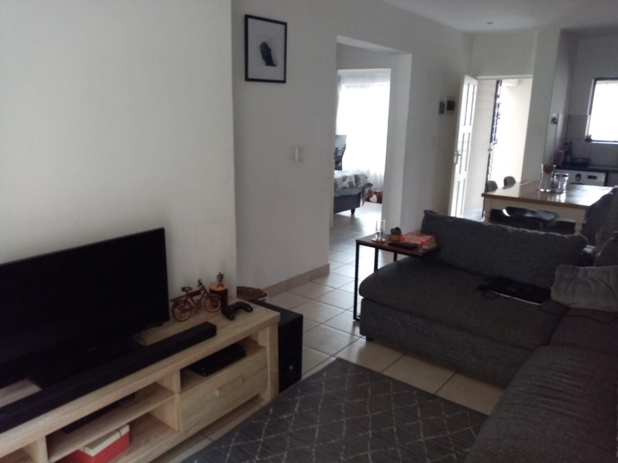 To Let 2 Bedroom Property for Rent in Ferndale Gauteng