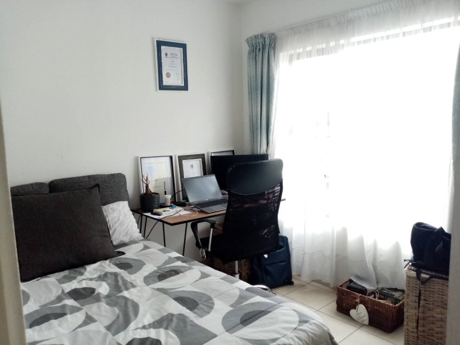 To Let 2 Bedroom Property for Rent in Ferndale Gauteng
