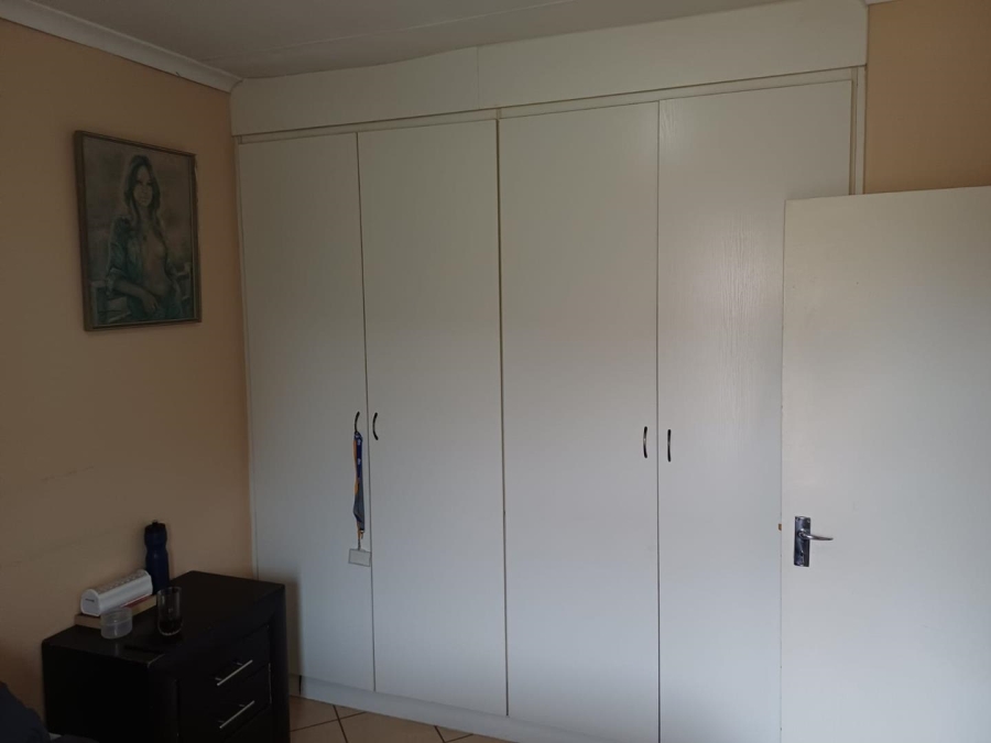 To Let 2 Bedroom Property for Rent in Wilgespruit A H Gauteng