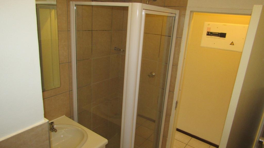 1 Bedroom Property for Sale in Ferndale Gauteng