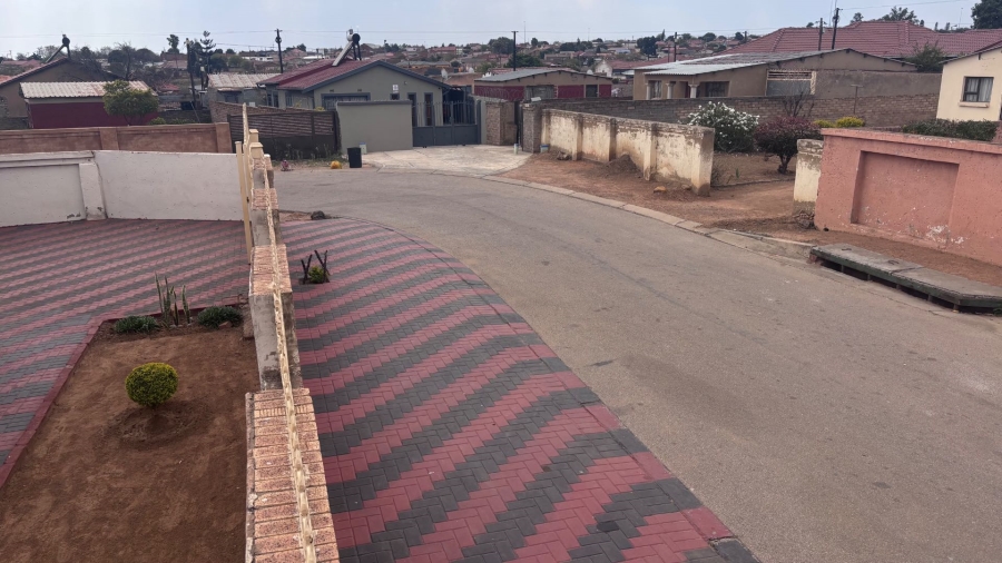 2 Bedroom Property for Sale in Morula View Gauteng