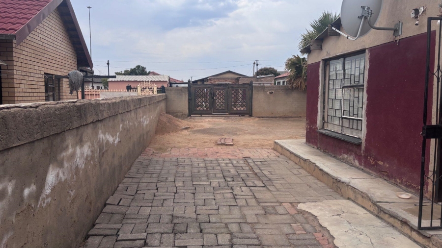 2 Bedroom Property for Sale in Morula View Gauteng