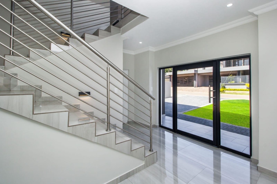 5 Bedroom Property for Sale in Roodeplaat Gauteng