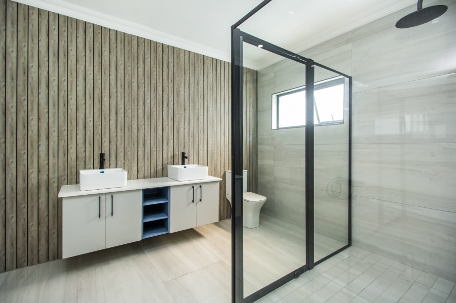 5 Bedroom Property for Sale in Roodeplaat Gauteng