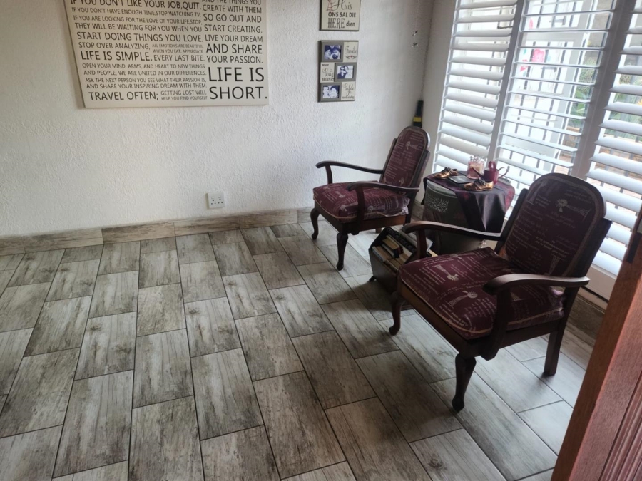 4 Bedroom Property for Sale in Van Riebeeck Park Gauteng