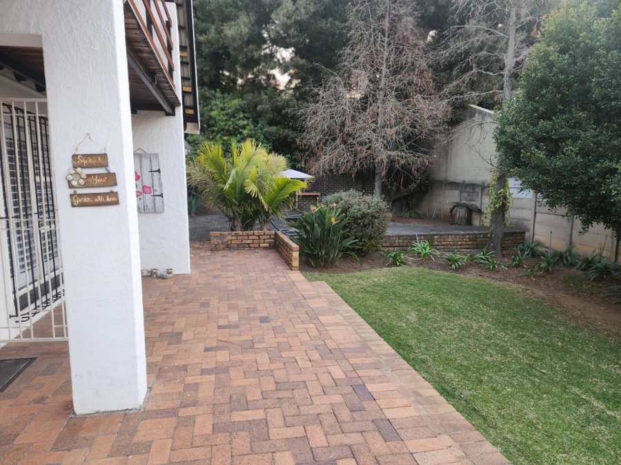 4 Bedroom Property for Sale in Van Riebeeck Park Gauteng