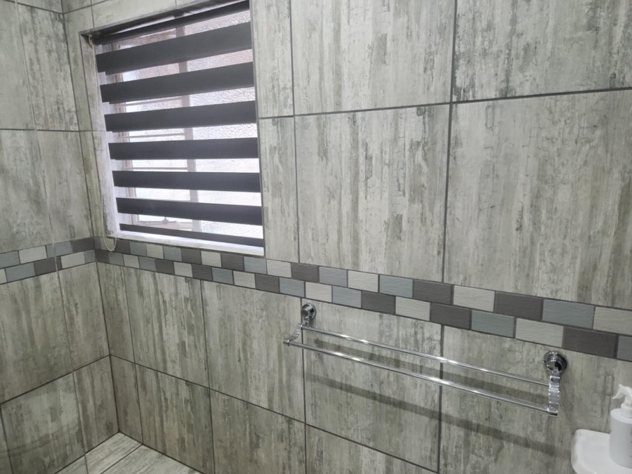 4 Bedroom Property for Sale in Van Riebeeck Park Gauteng