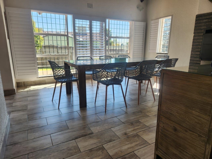 4 Bedroom Property for Sale in Van Riebeeck Park Gauteng