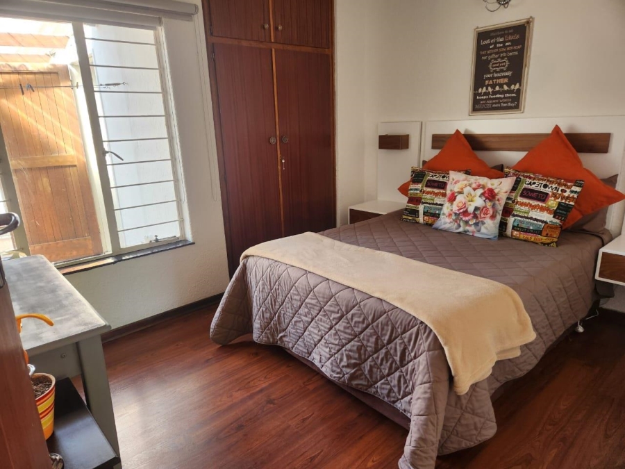 4 Bedroom Property for Sale in Van Riebeeck Park Gauteng
