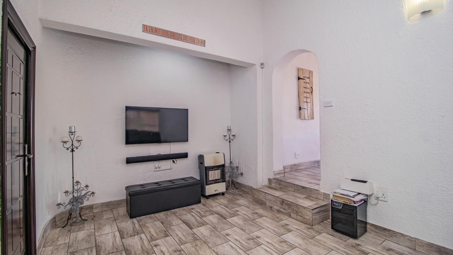 4 Bedroom Property for Sale in Van Riebeeck Park Gauteng