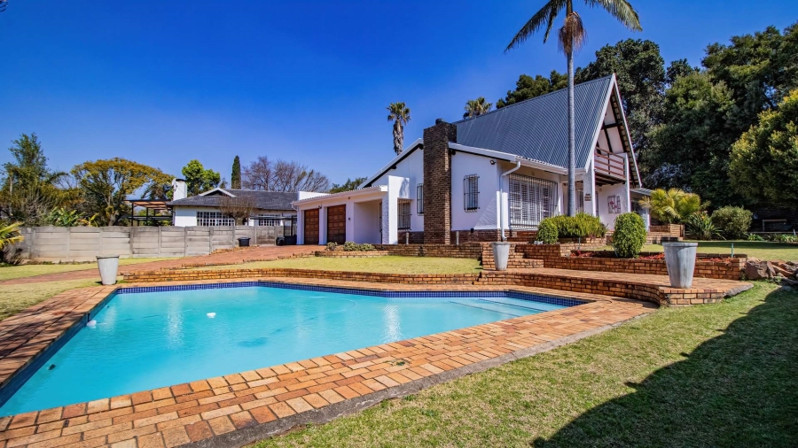 4 Bedroom Property for Sale in Van Riebeeck Park Gauteng