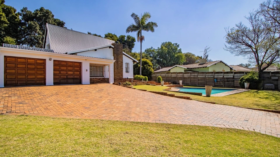 4 Bedroom Property for Sale in Van Riebeeck Park Gauteng