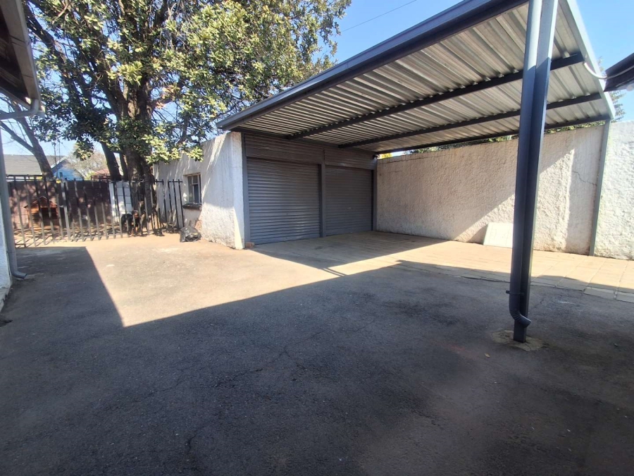 3 Bedroom Property for Sale in Florida Lake Gauteng