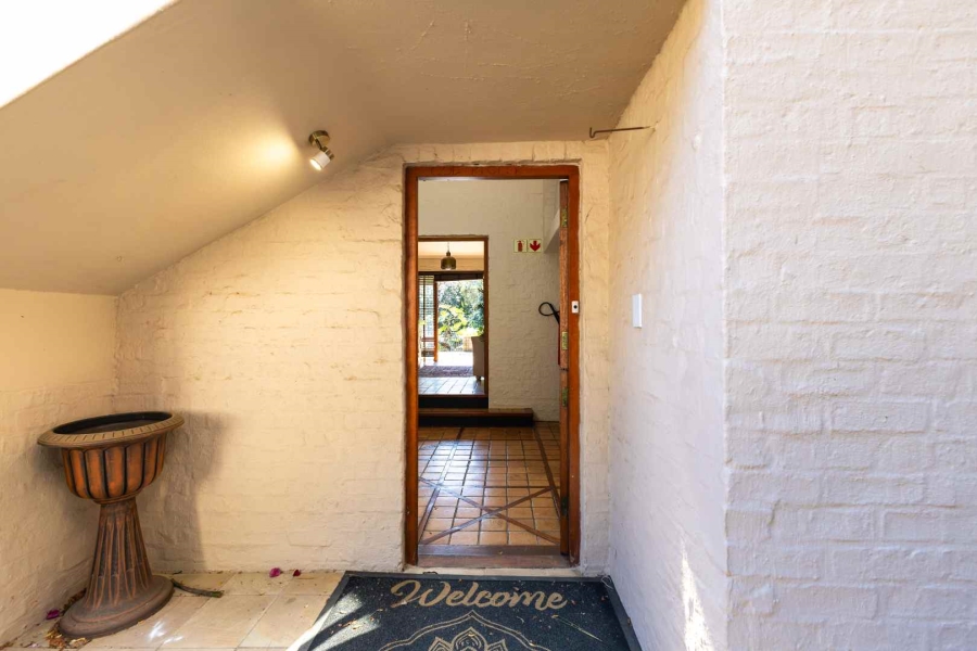 6 Bedroom Property for Sale in Waterkloof Ridge Gauteng