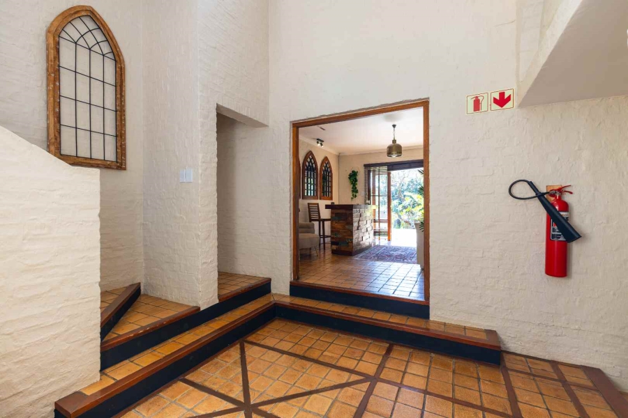 6 Bedroom Property for Sale in Waterkloof Ridge Gauteng