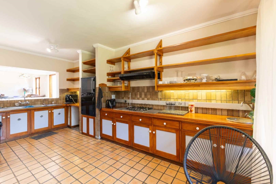 6 Bedroom Property for Sale in Waterkloof Ridge Gauteng