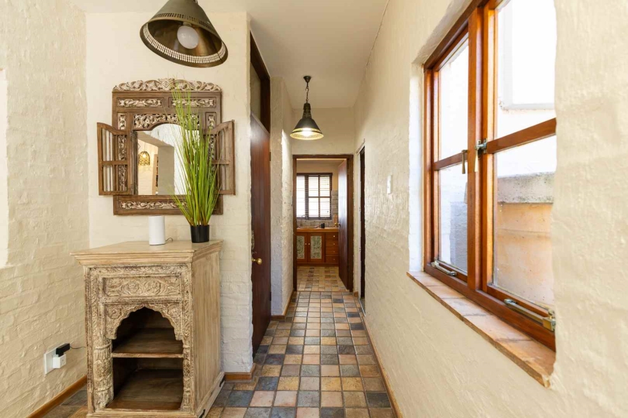 6 Bedroom Property for Sale in Waterkloof Ridge Gauteng