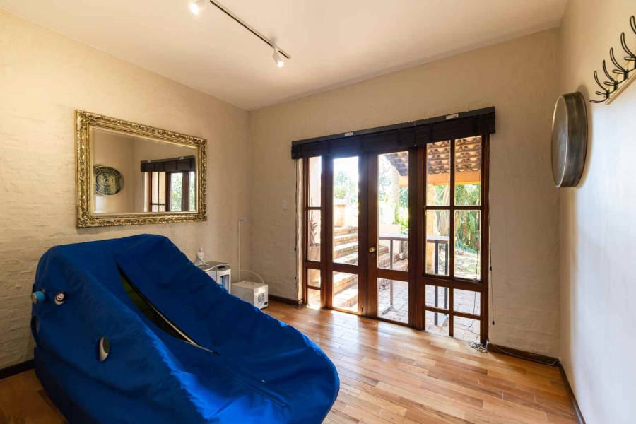 6 Bedroom Property for Sale in Waterkloof Ridge Gauteng