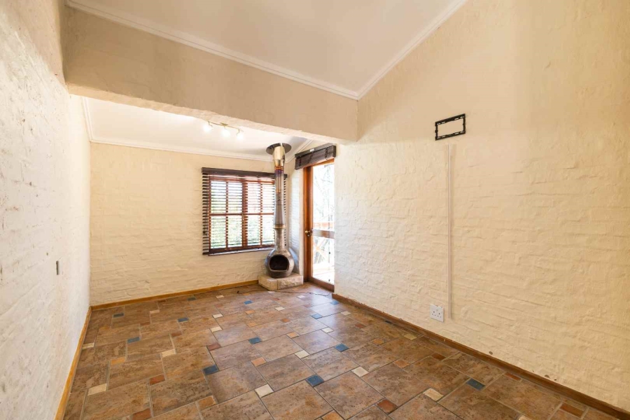 6 Bedroom Property for Sale in Waterkloof Ridge Gauteng