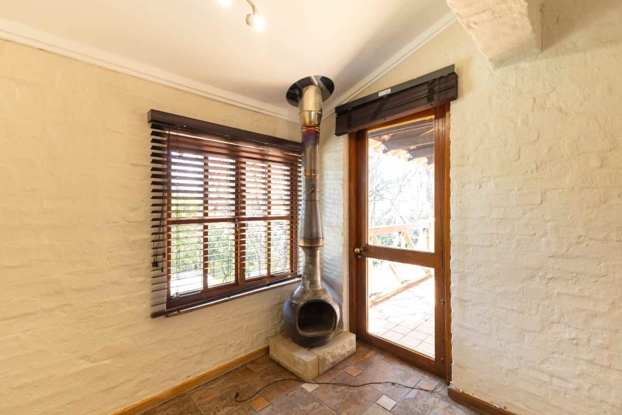 6 Bedroom Property for Sale in Waterkloof Ridge Gauteng