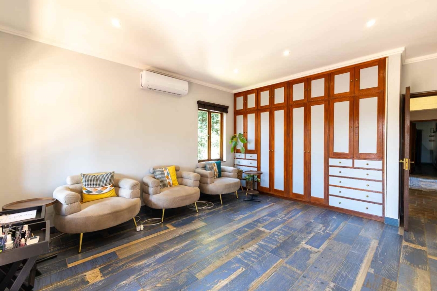 6 Bedroom Property for Sale in Waterkloof Ridge Gauteng