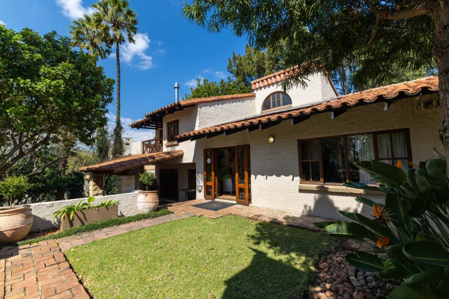6 Bedroom Property for Sale in Waterkloof Ridge Gauteng