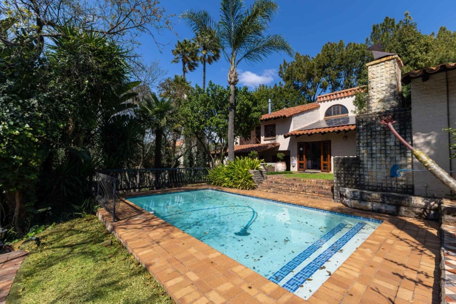 6 Bedroom Property for Sale in Waterkloof Ridge Gauteng