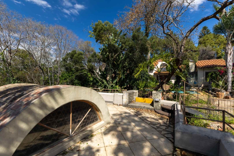 6 Bedroom Property for Sale in Waterkloof Ridge Gauteng