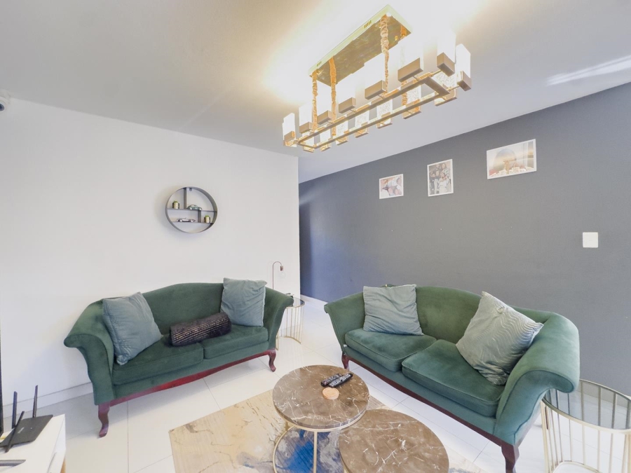 3 Bedroom Property for Sale in Equestria Gauteng