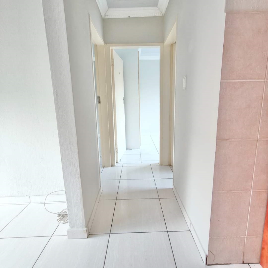 2 Bedroom Property for Sale in Witpoortjie Gauteng