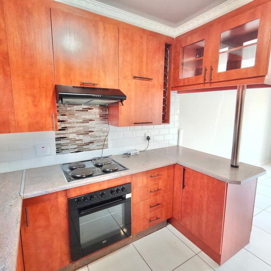 2 Bedroom Property for Sale in Witpoortjie Gauteng