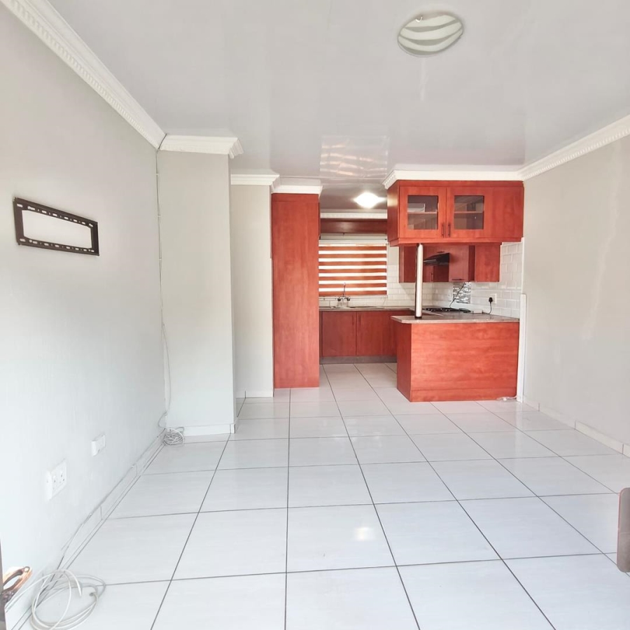 2 Bedroom Property for Sale in Witpoortjie Gauteng