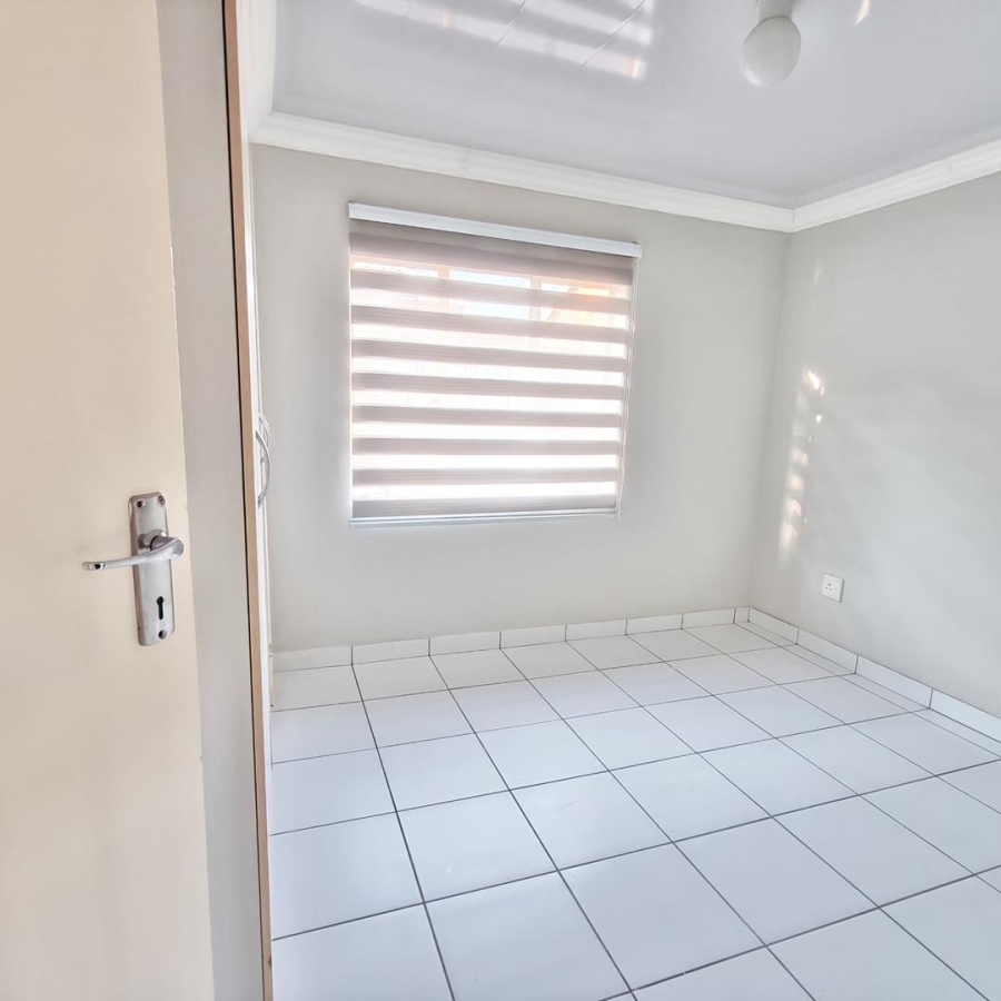 2 Bedroom Property for Sale in Witpoortjie Gauteng