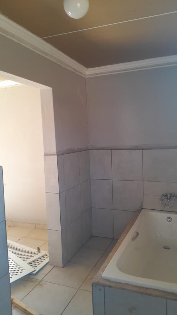 2 Bedroom Property for Sale in Mabopane Gauteng