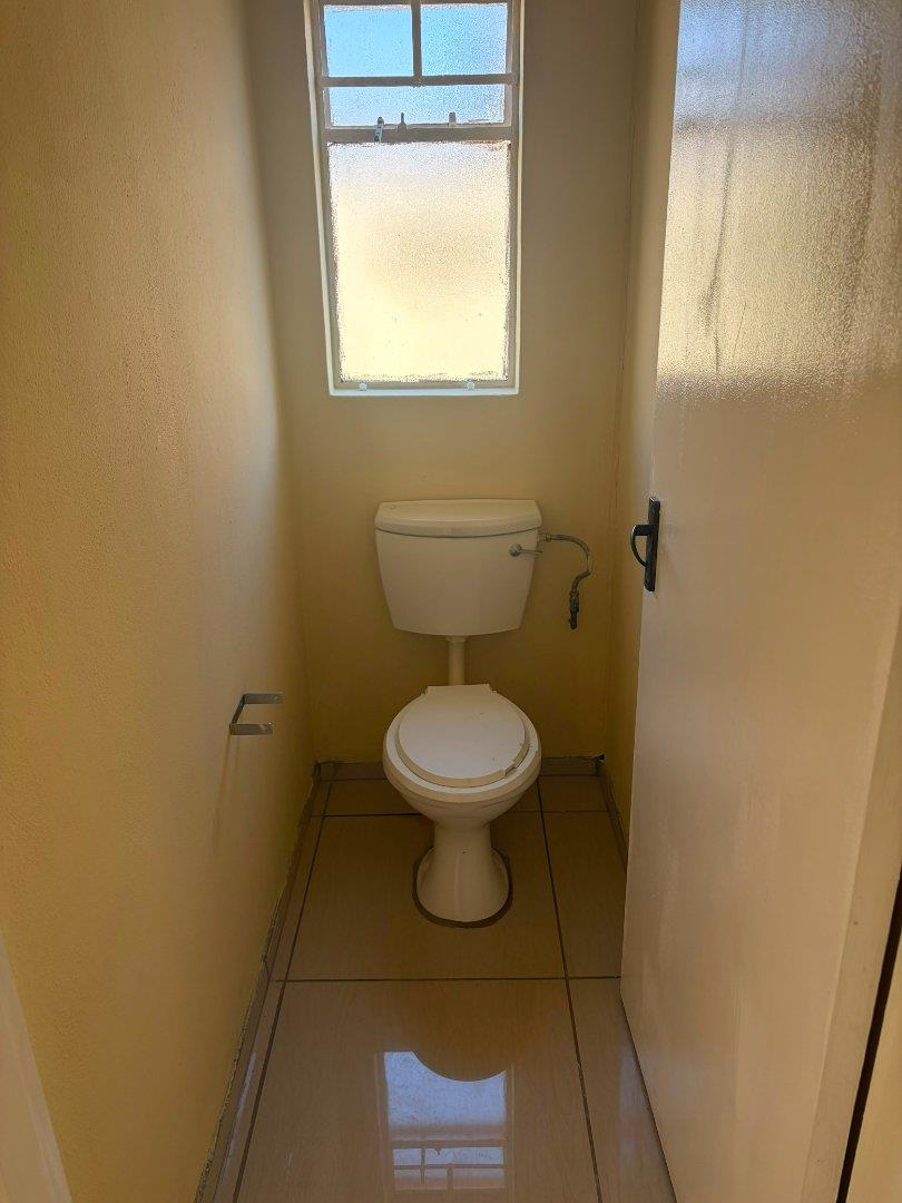 2 Bedroom Property for Sale in Rosslyn Gauteng