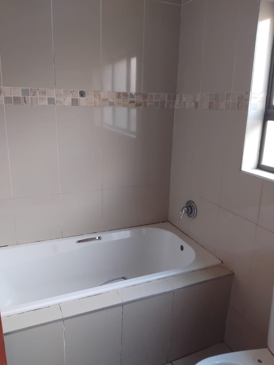 4 Bedroom Property for Sale in Mamelodi Gauteng